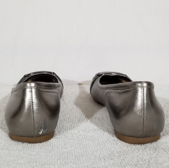 Circa Joan & David Luxe silver ballet shoes - Picture 3 of 6